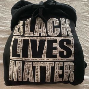 BLACK LIVES MATTER Hoodie